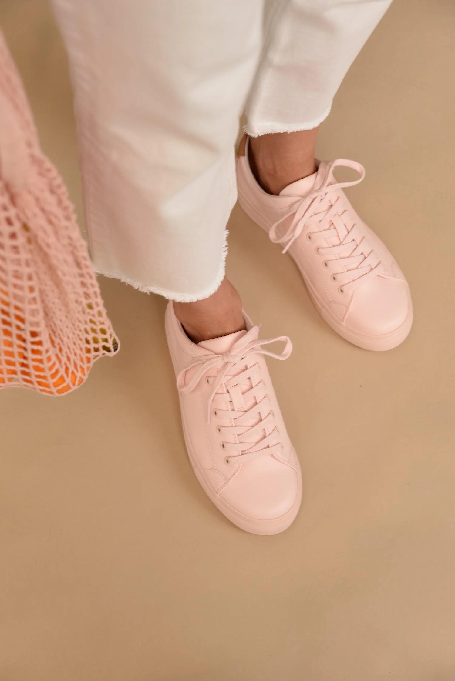 R-KIND TRAINER - JUPITER PINK