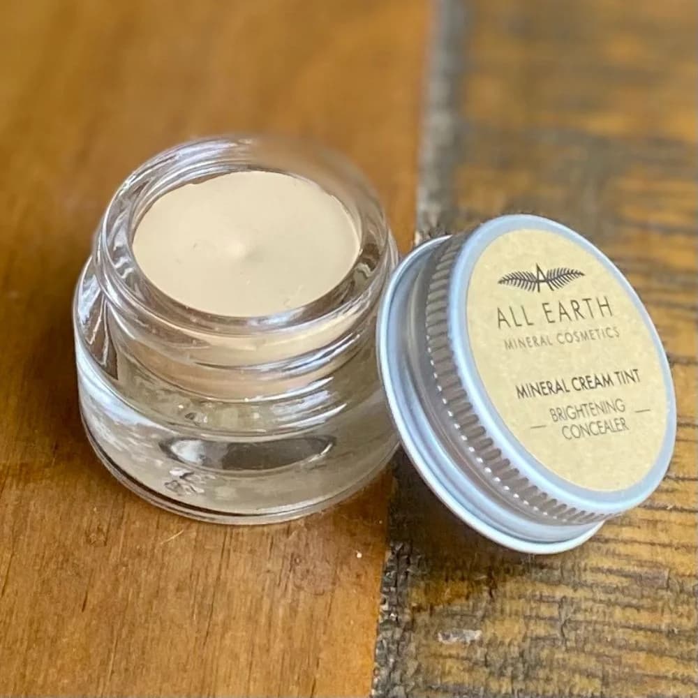 Brightening Concealer Cream Tint