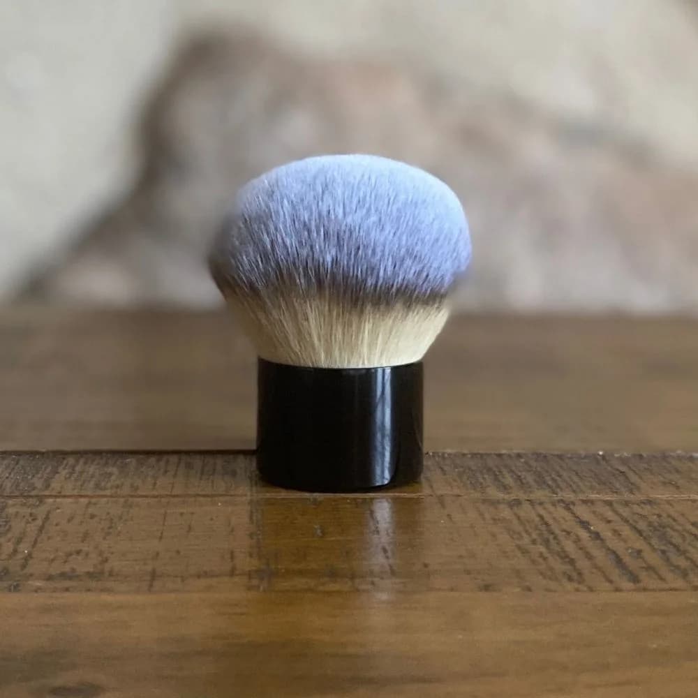 Foundation Kabuki Brush – image 1