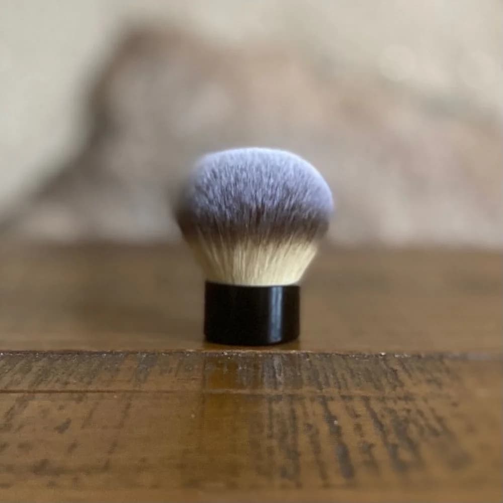 Blusher Kabuki Brush – image 1