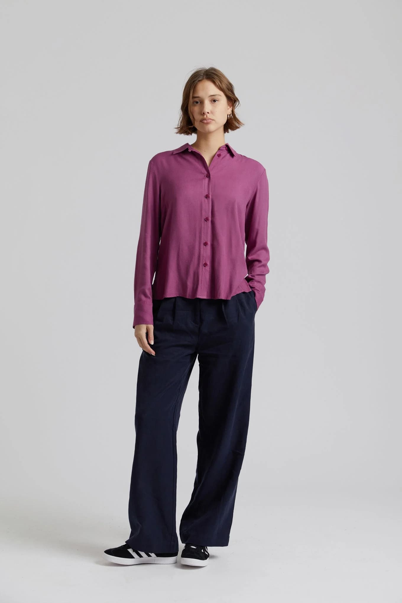 Mira Mid-High Rise Trousers, Navy – image 1