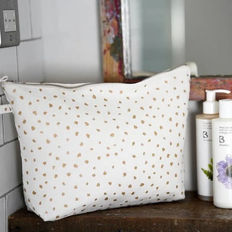 Mirage Dot Wash Bag – image 1
