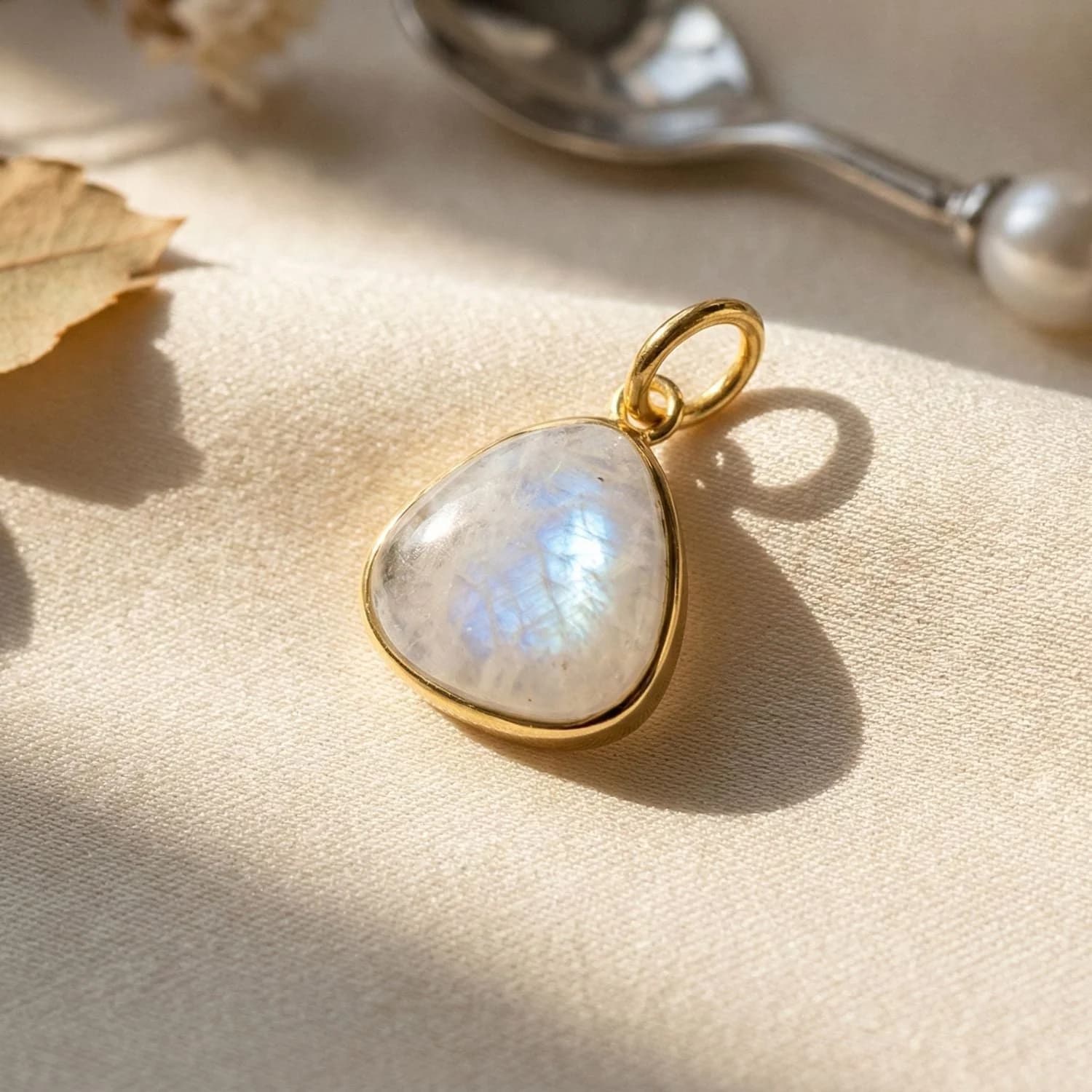 18ct Gold Vermeil Moonstone Bezel Pendant – image 1