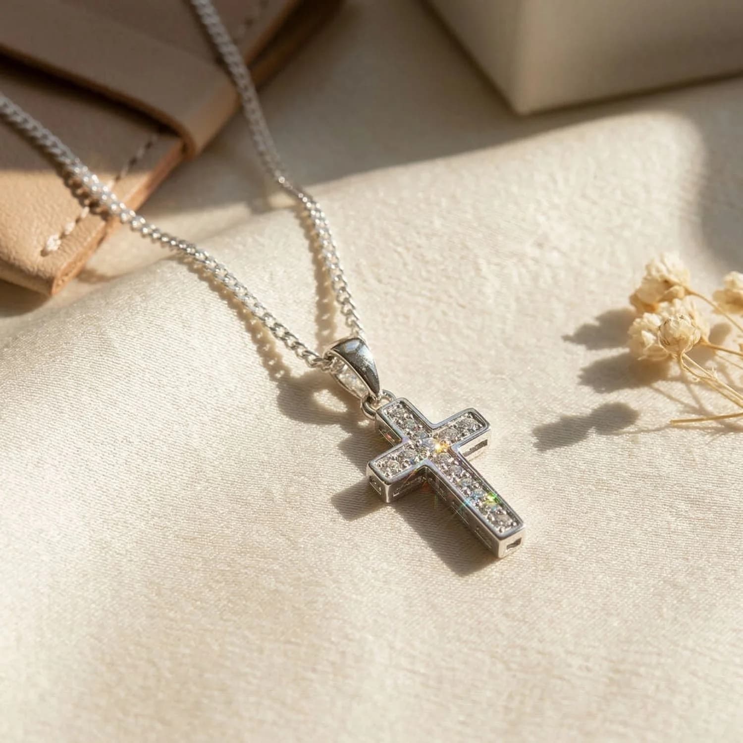 Cubic Zirconia Silver Cross Pendant Necklace – image 1
