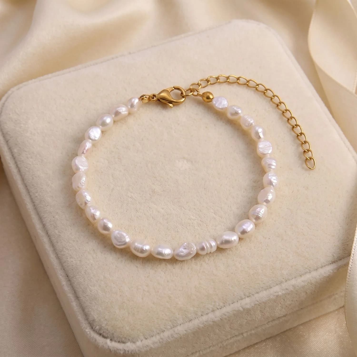 18ct Gold Plated Natural Freshwater Pearl Bracelet