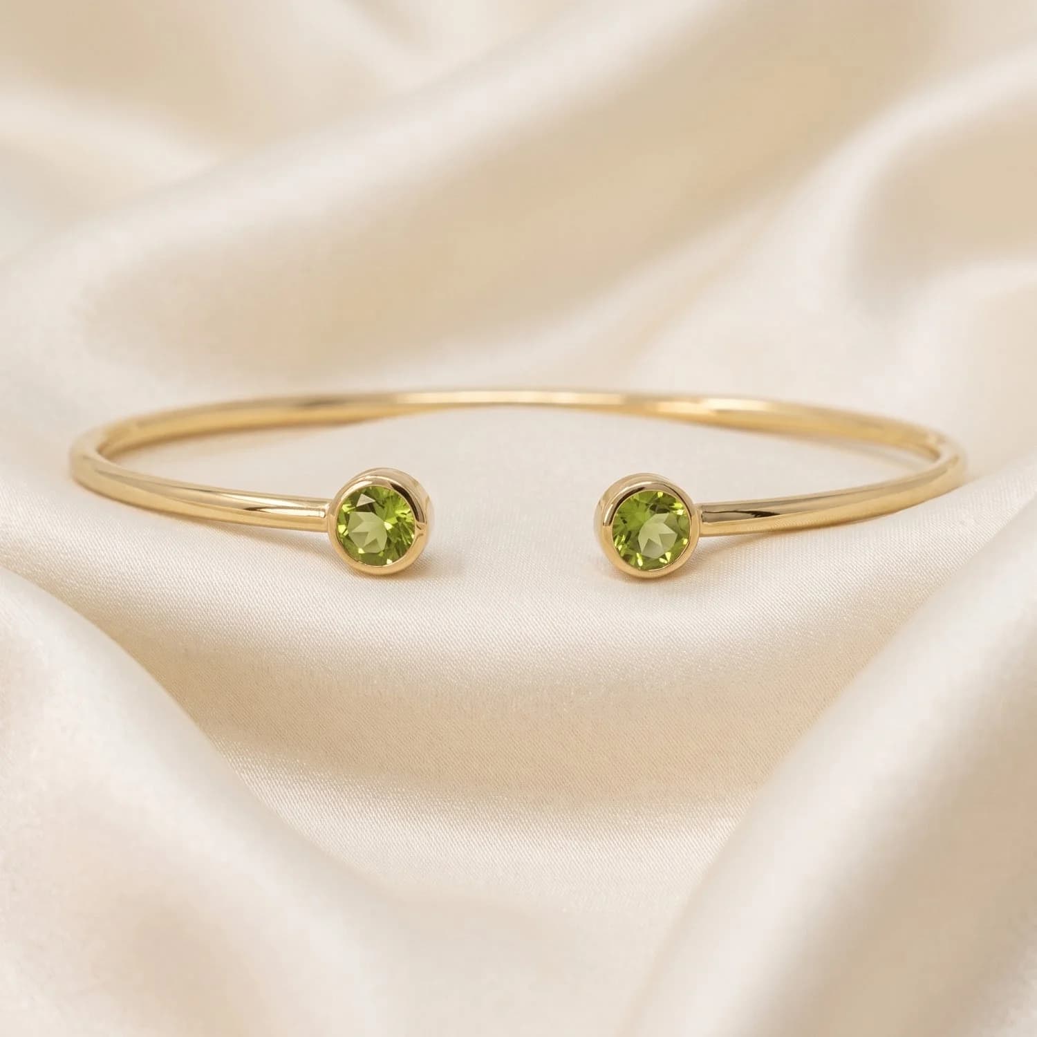 18ct Gold Vermeil Dainty Peridot August Birthstone Bangle