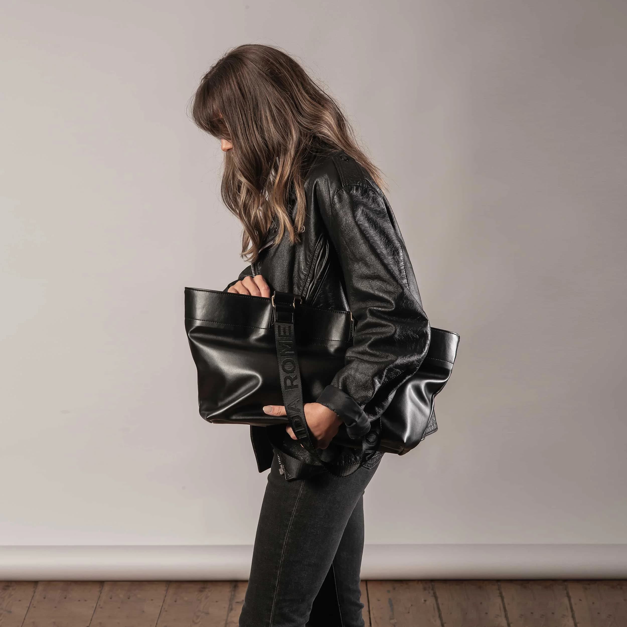 The WEEK/DAY X Slouch Tote