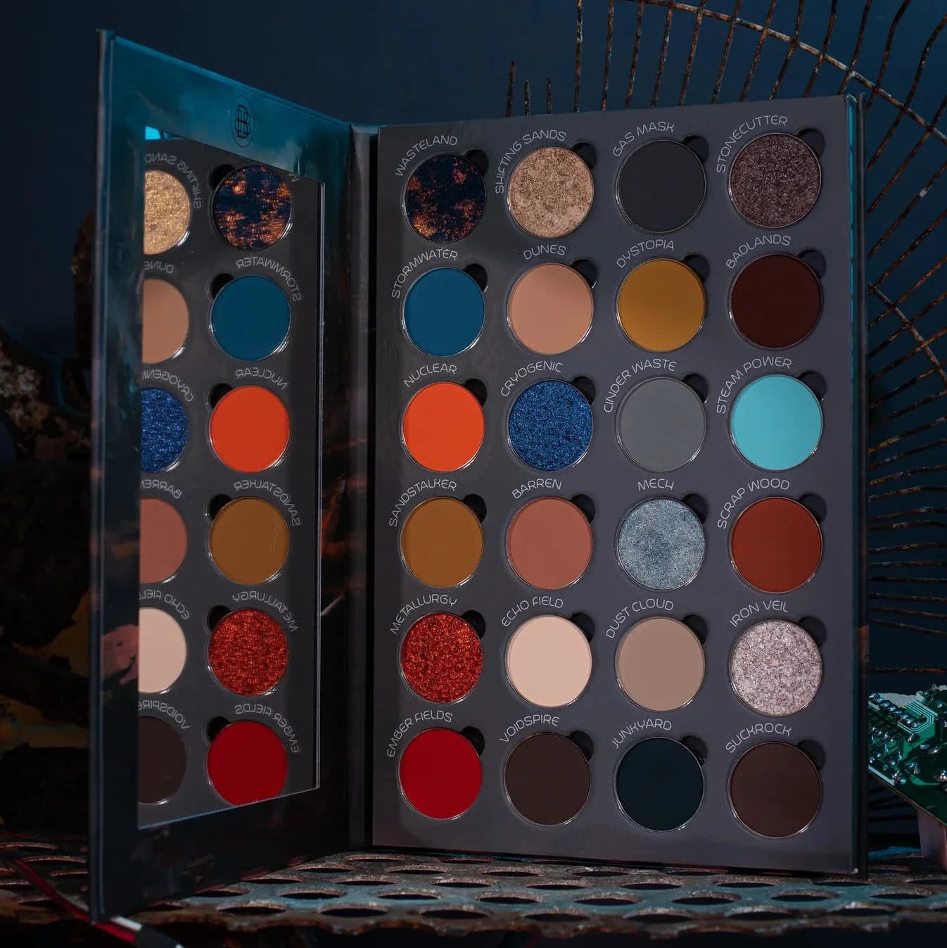 Wasteland X ZYEL Magnetic Palette – image 1