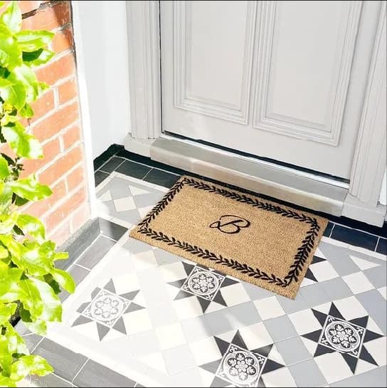 Handwriting Leaf Border Monogram Doormat