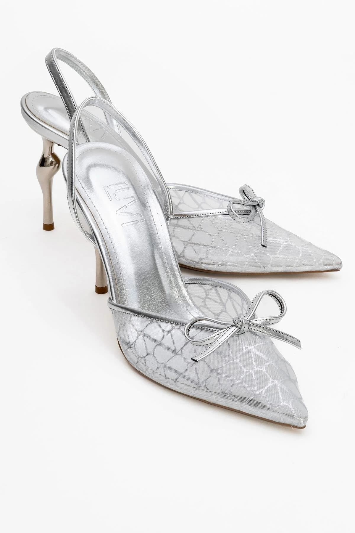Peony Silver Mesh Bow Pointed Toe Pump – image 1