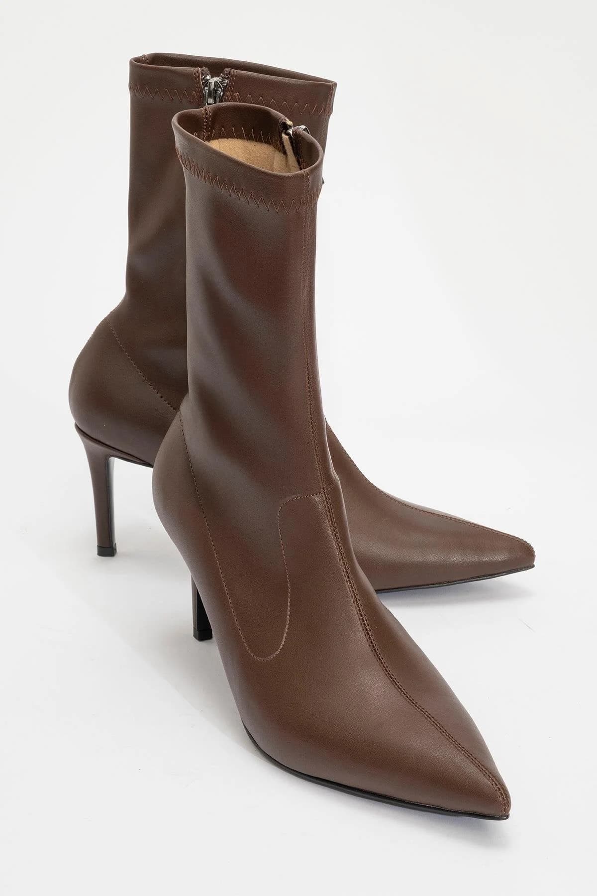 Brown Pointed Toe Slim Heel Boot – image 1