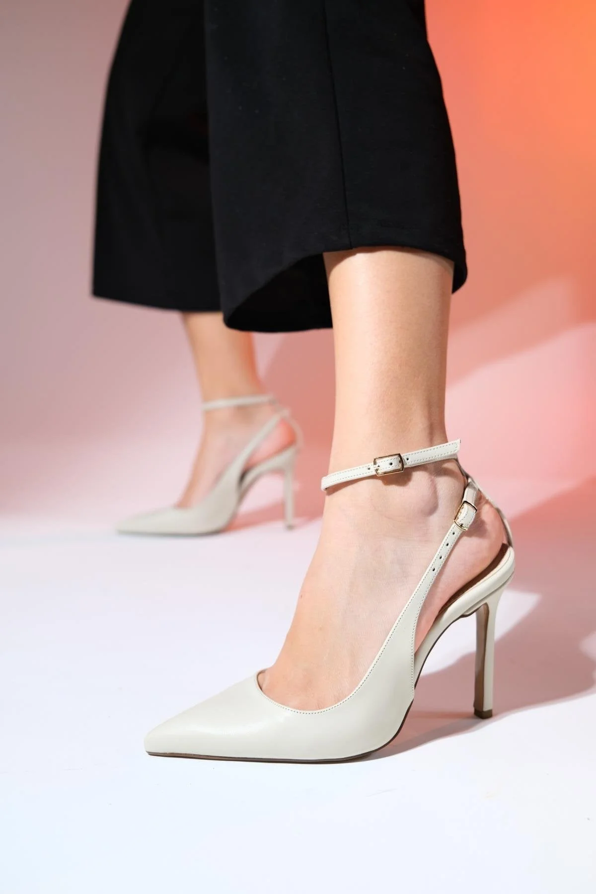 Ubuntu - Ecru Pointed Toe High Heel Pump (Women)