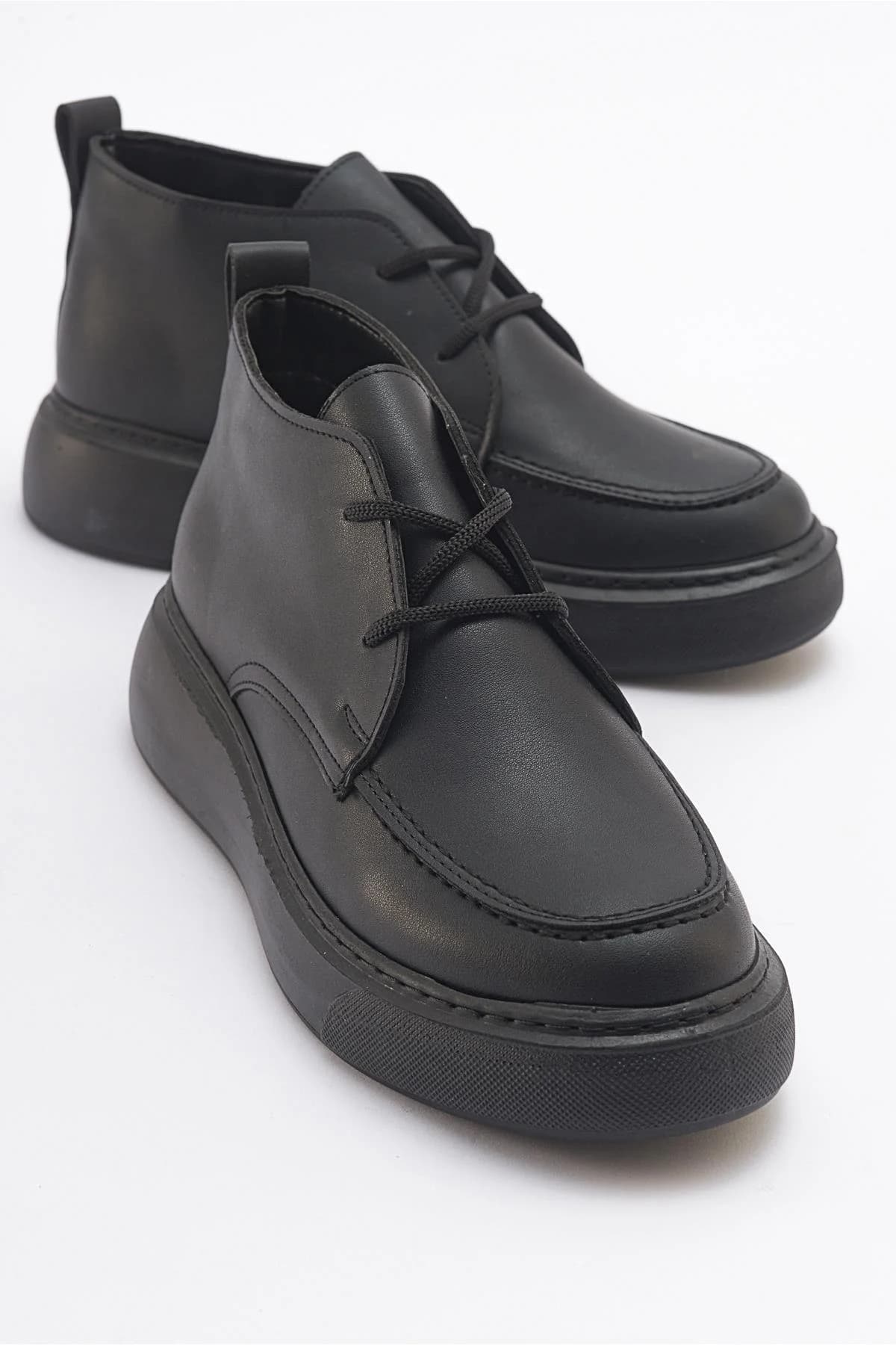 Valve - Black Boot (Women)