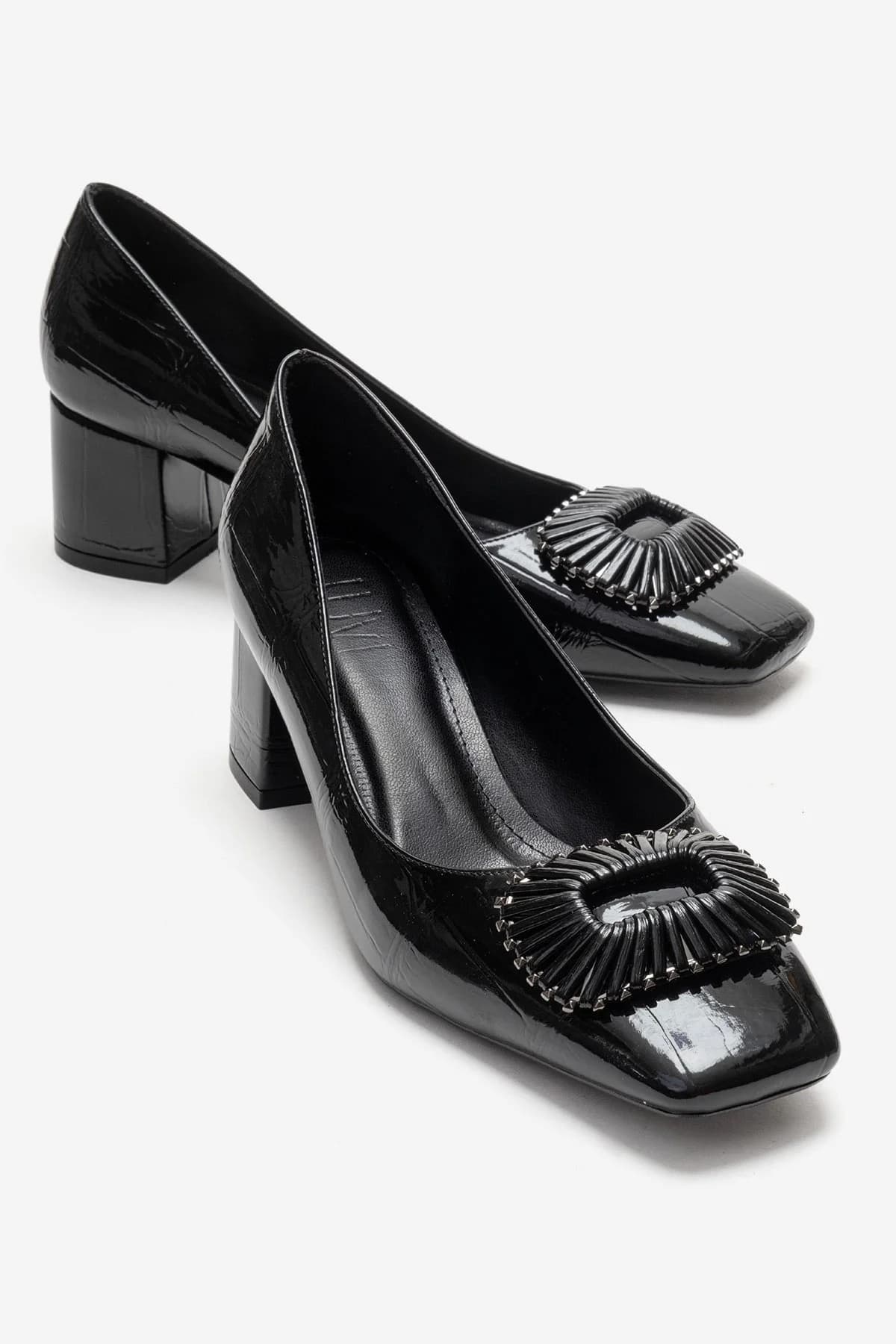 VELORA - Black Buckled Block Heel Shoe (Women)