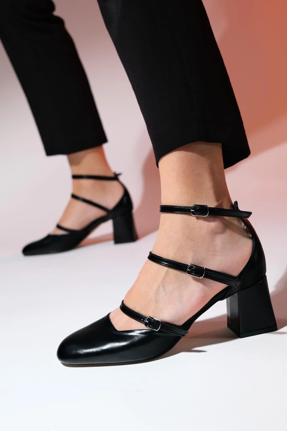 Bein - Black Block Heel Shoe (Women)