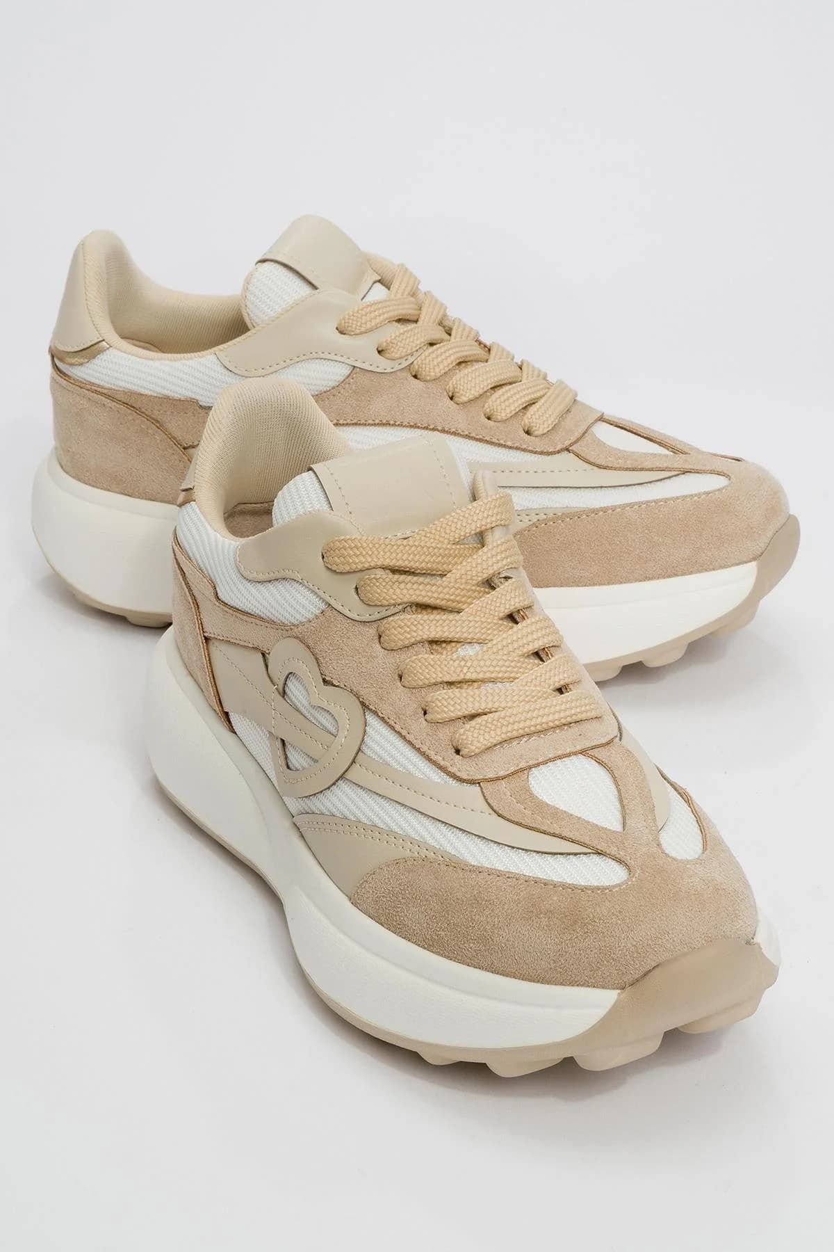 Belmon Beige Sneaker – image 1