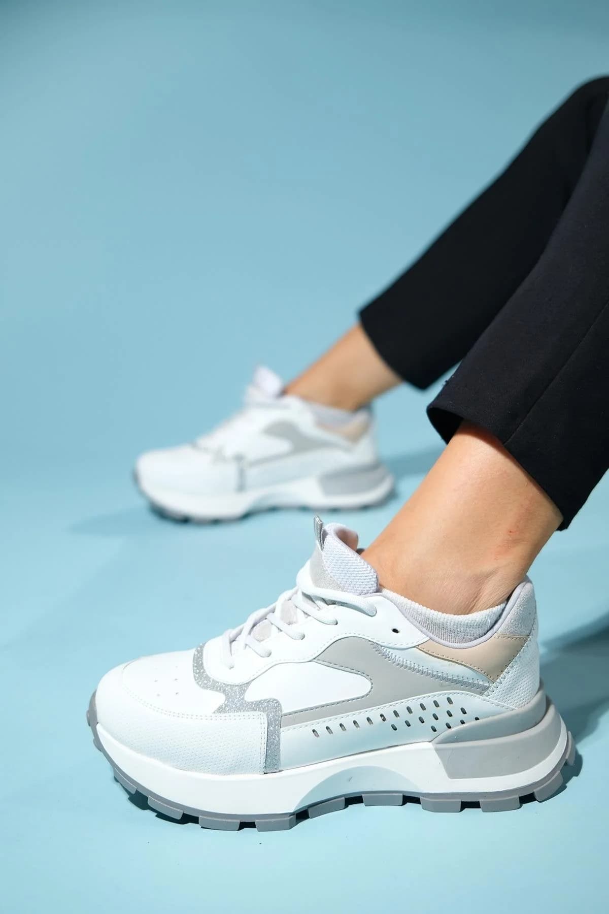 Blaj - White Grey Sneaker (Women)