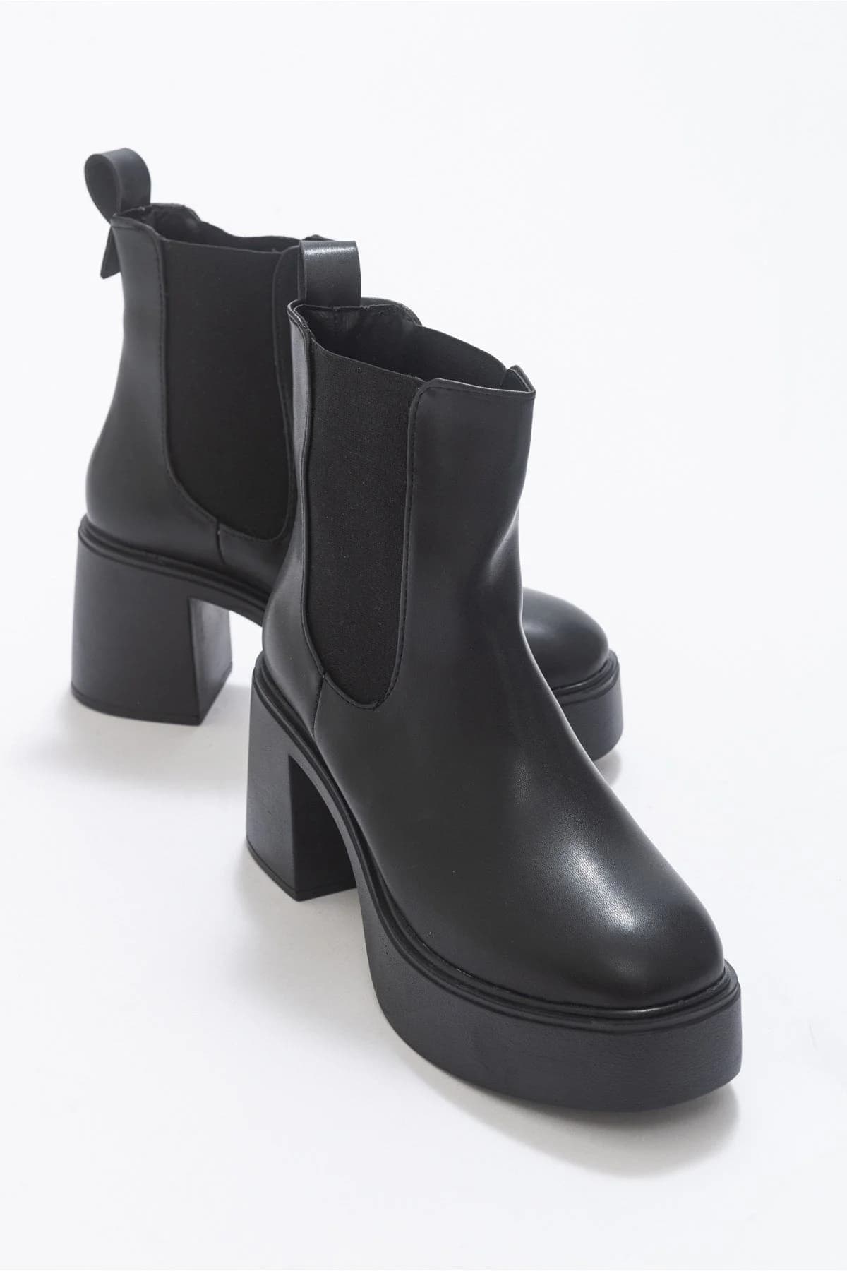 Fenira - Black Boot (Women)