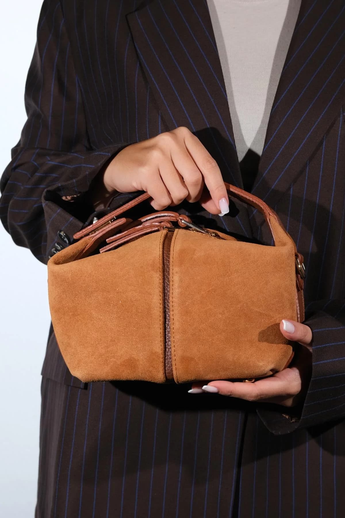 Cognac Leather Shoulder Bag – image 1