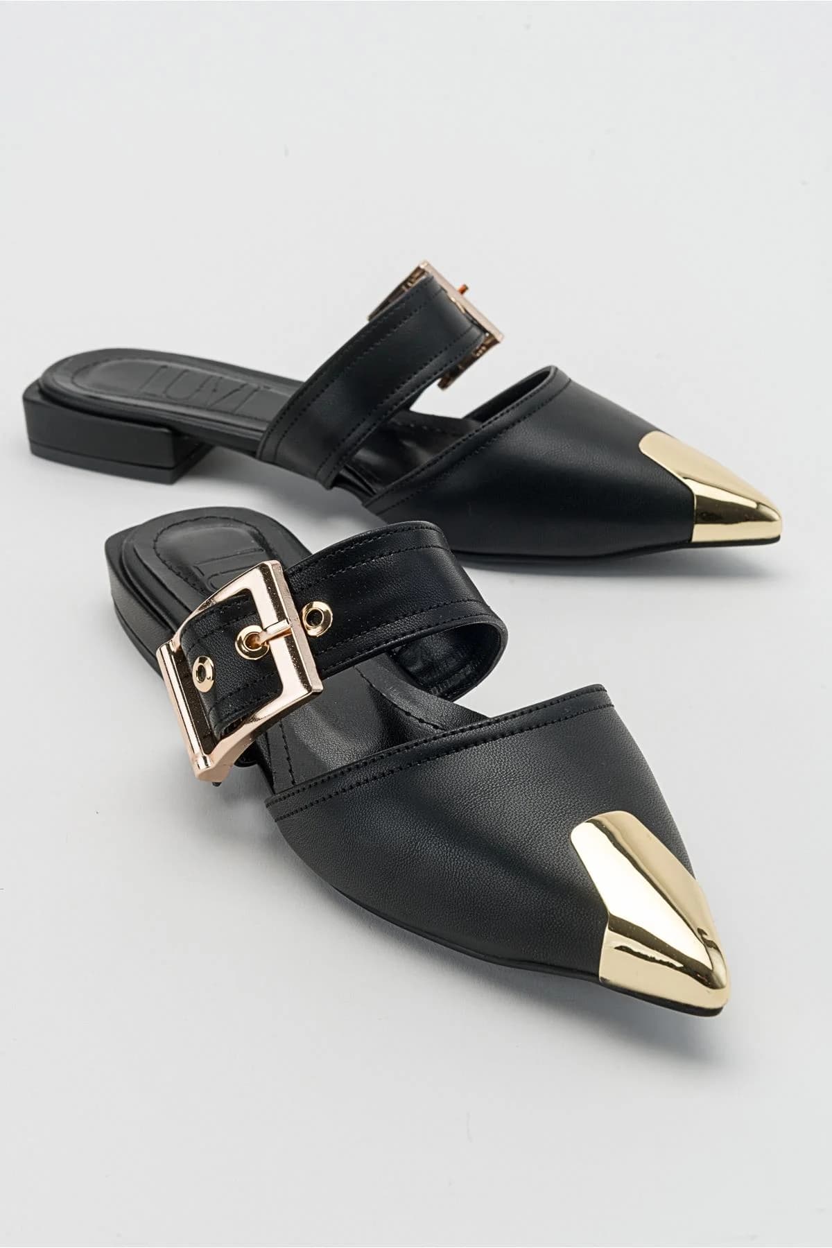 Jenni - Black Buckle Slide (Women)