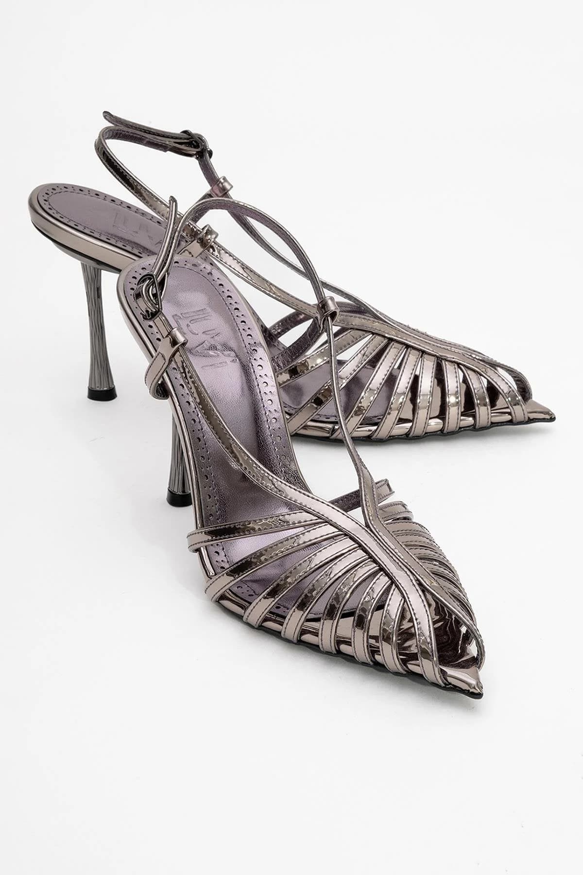 Leaf - Platinum Mirror High Heel Pump (Women)