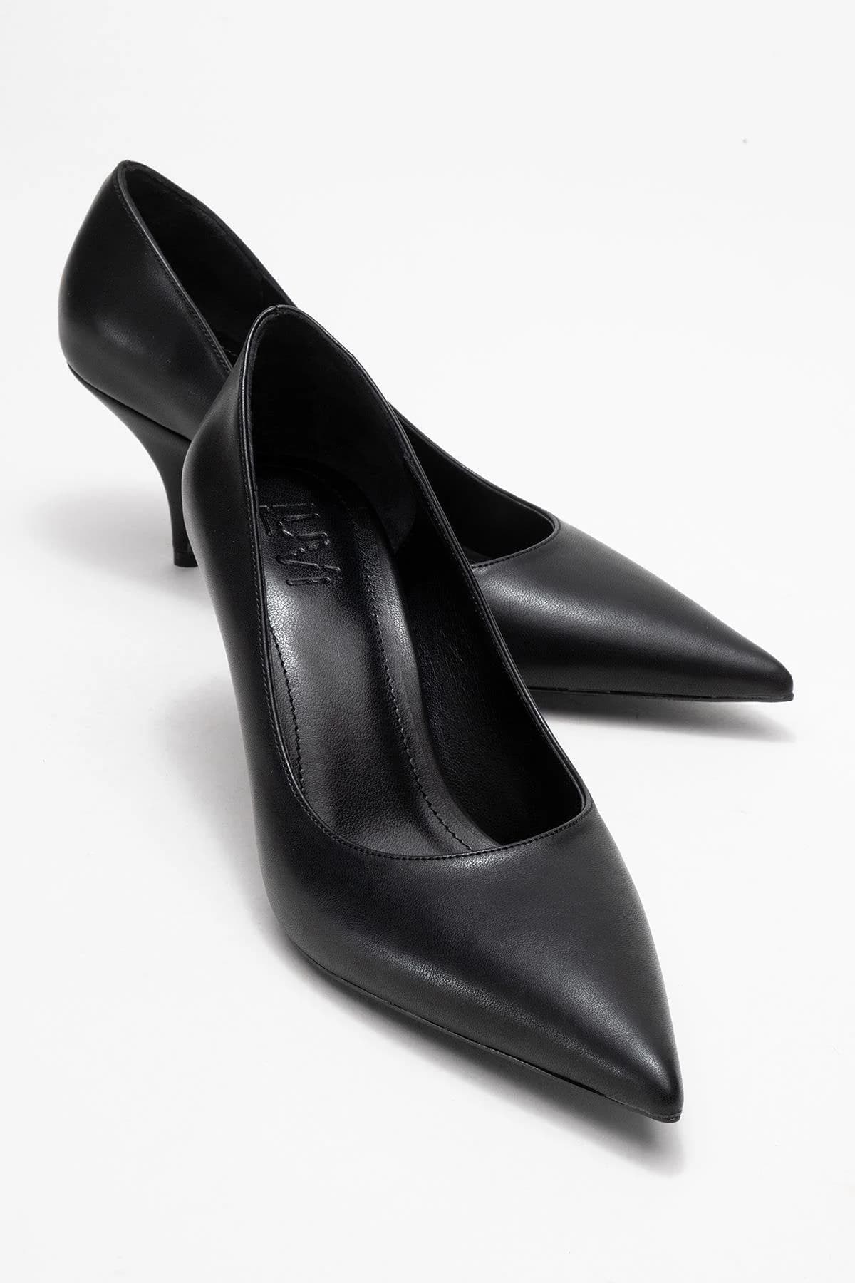 Marcus Black Heeled Pump – image 1