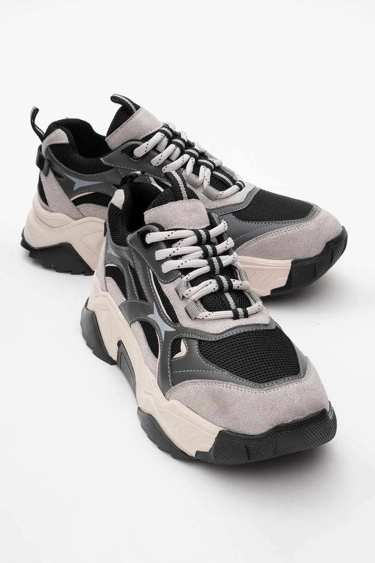 Melina - Black Sneaker (Women)