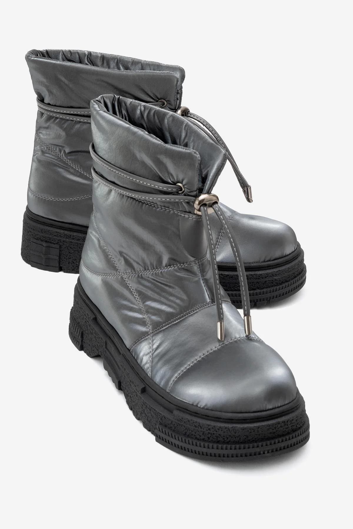 Mesta - Platinum Parachute Boot (Women)