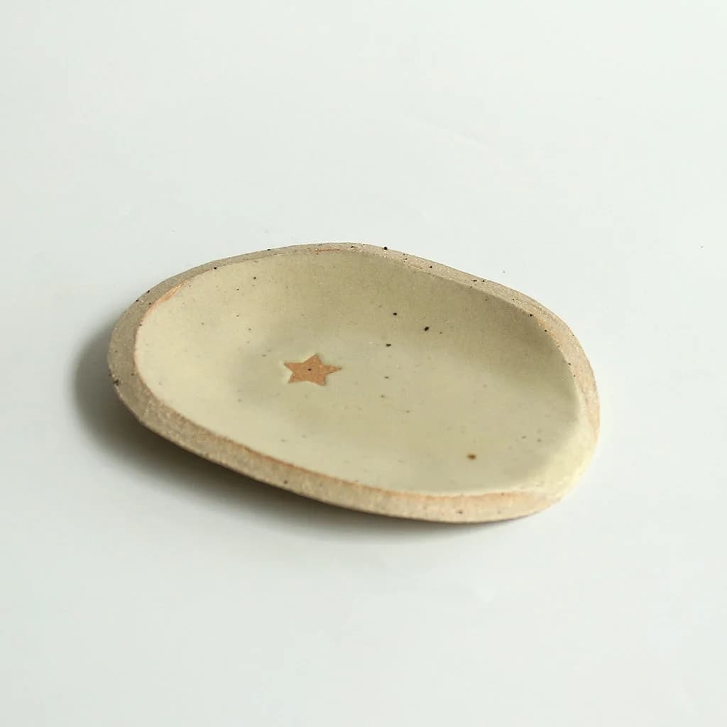 Light Yellow Star Spoon Rest – image 1