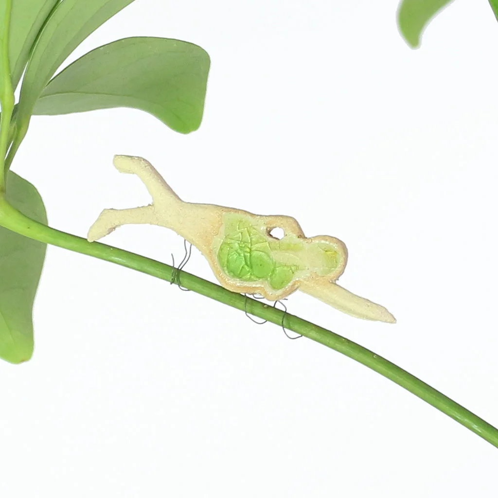 Samantha Swimmer Plant Hugger Decoration – image 1