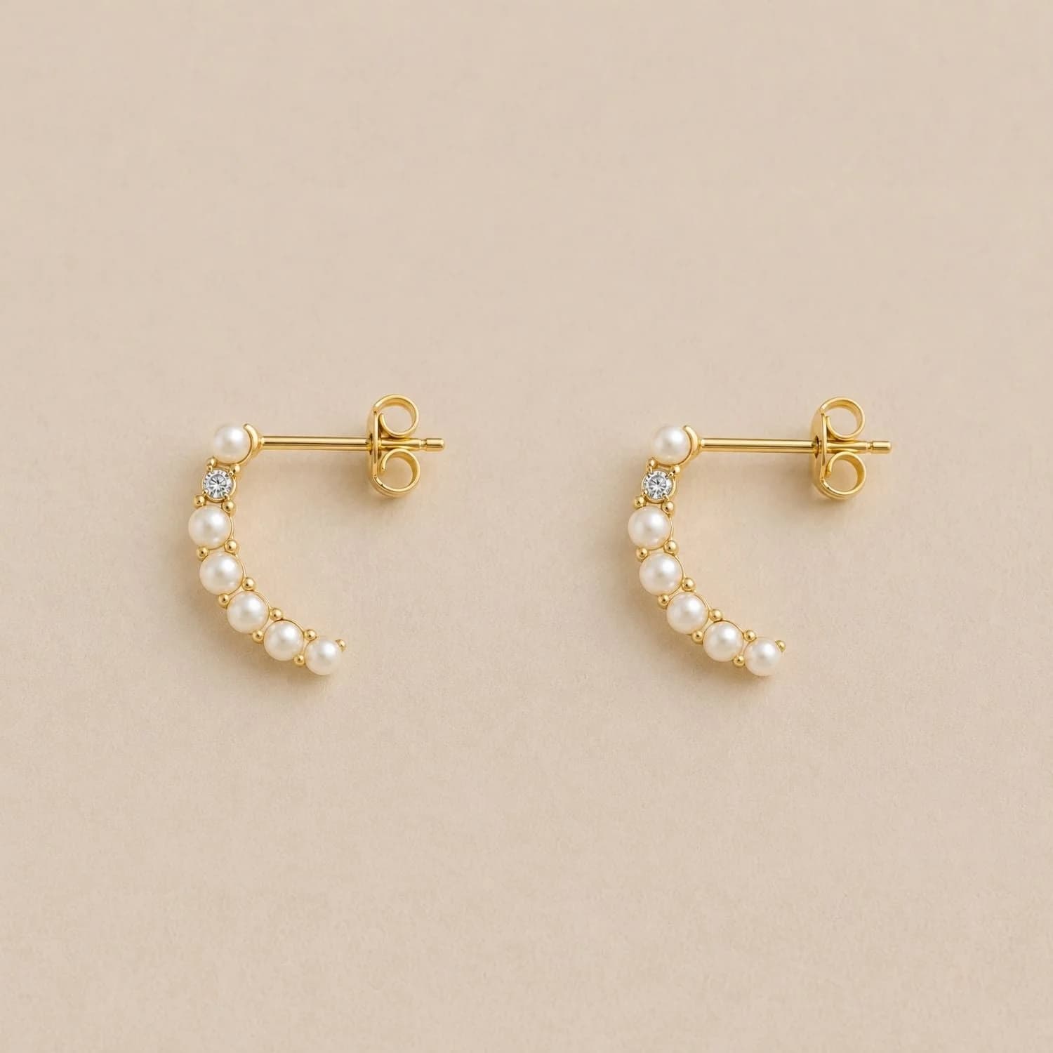 Aurora Petite Pearl & Diamond Curve Earrings – image 1