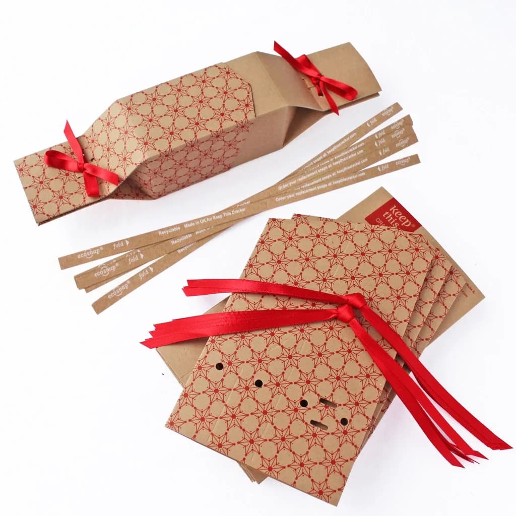 Ready to fill crackers - Kraft Christmas design – image 1
