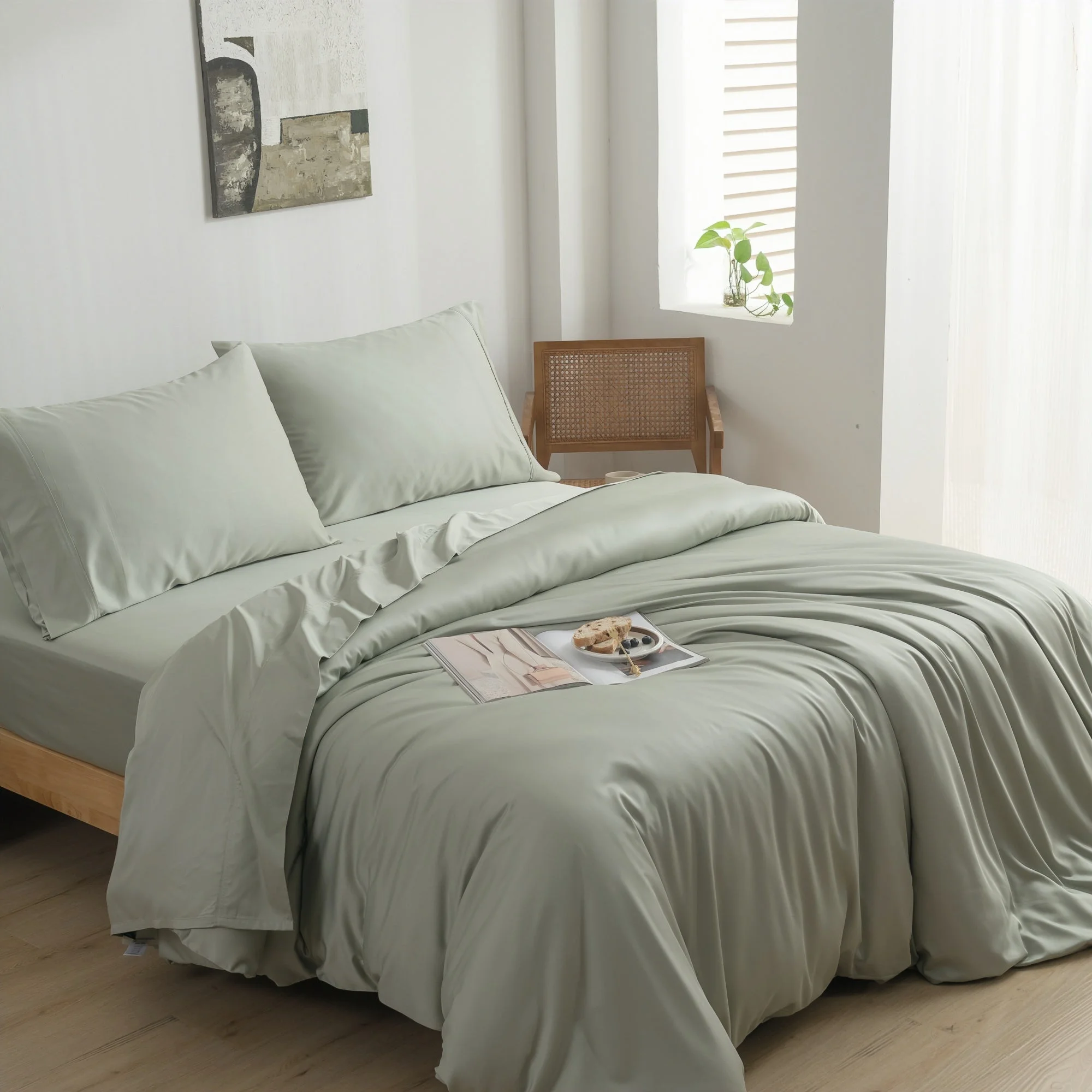 King Size Bamboo Bedding Set – Green – image 1