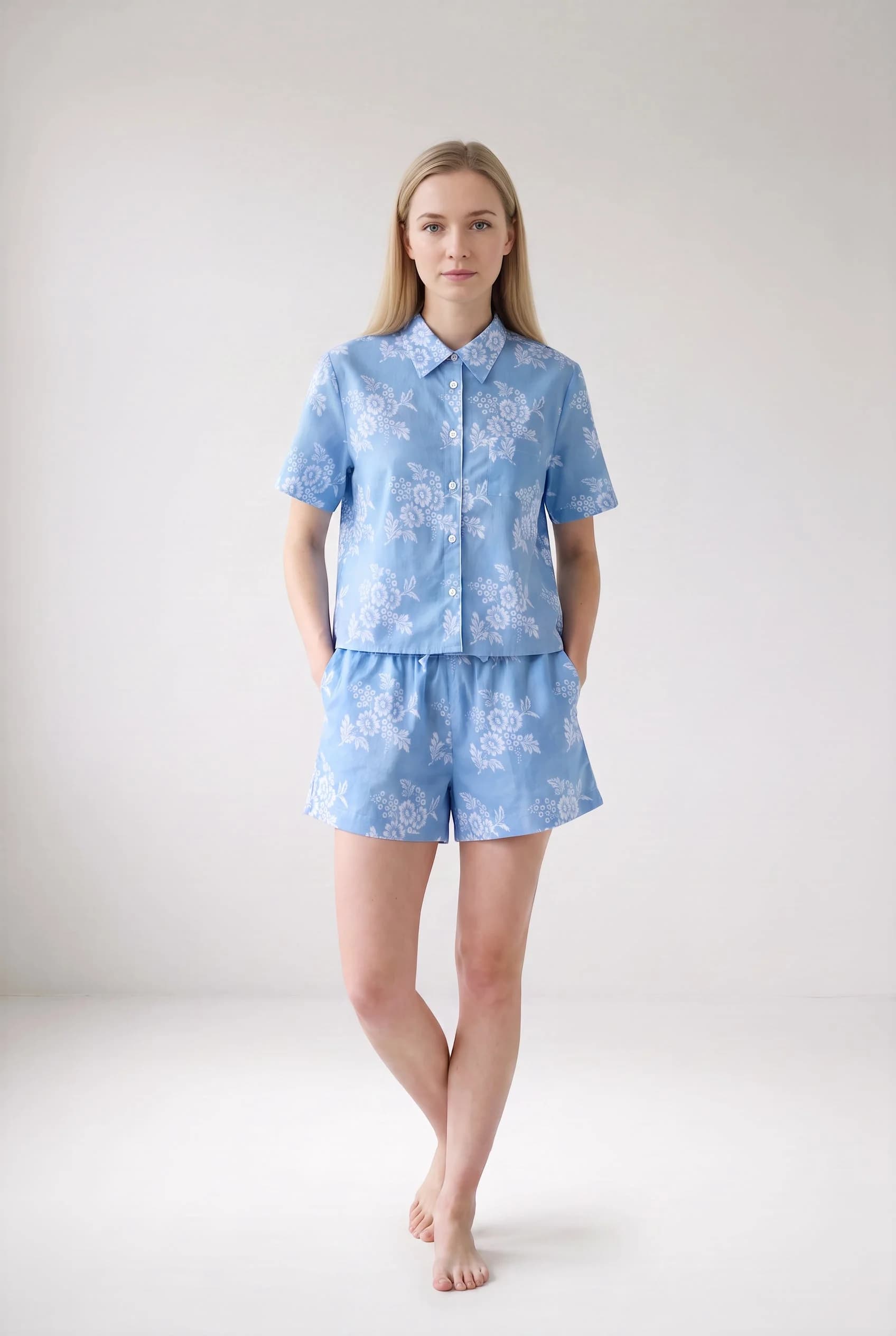 Marguerite Short Sleeve Set, Organic Cotton, White/Blue Print – image 1